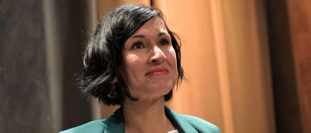 Noosha Aubel (parteilos) hat die Stichwahl zum Oberbürgermeisteramt klar gewonnen.