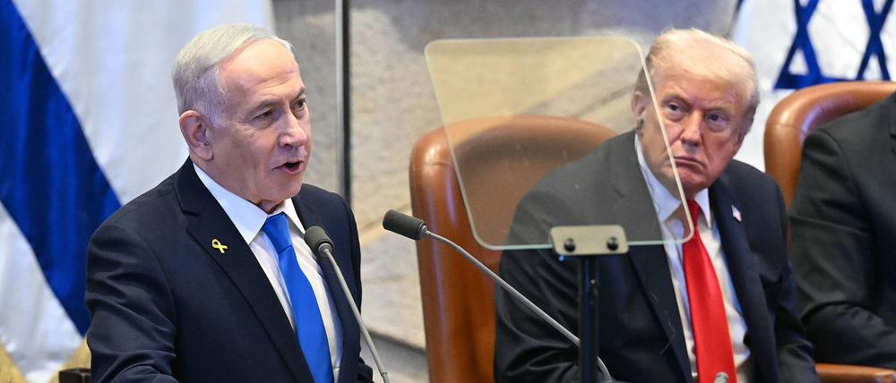 US-Präsident Donald Trump hört der Rede von Israels Ministerpräsident Benjamin Netanjahu vor der Knesset, dem israelischen Parlament, zu.