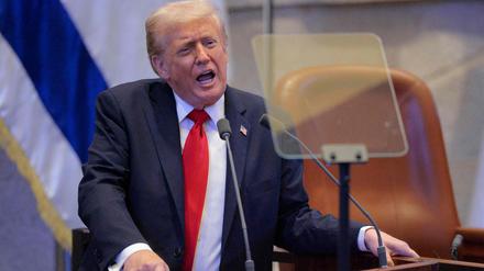 US-Präsident Donald Trump spricht am 13. Oktober 2025 vor der Knesset in Jerusalem. 