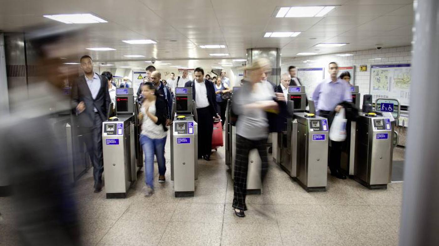 Fahrgäste sollen Baukosten tragen: CDU plant Zugangskontrollen an allen Berliner U-Bahnhöfen – so reagiert die BVG