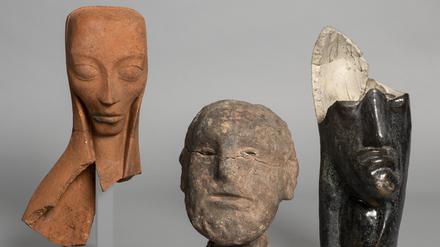 Drei der 16 Überlebenden: Emy Roeders „Schwangere“ (1918), Karel Niestraths „Frommer Mann“ (1924) und Otto Freundlichs „Kopf“ (1925) (v.l.n.r.).