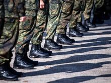 Größter Zuspruch von Unions-Wähler: Knappe Mehrheit für Wiedereinführung der Wehrpflicht
