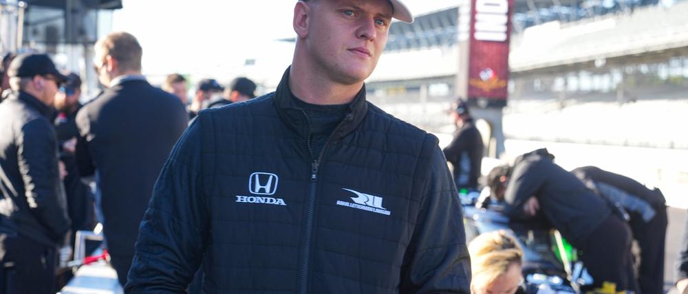 Mick Schumacher absolvierte die ersten Runden in Indianapolis.