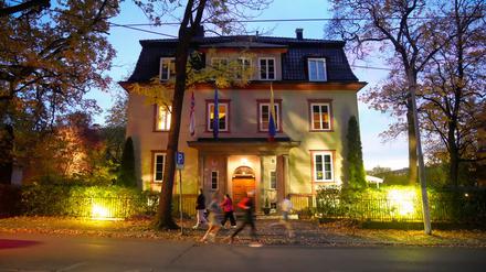 Die venezolanische Botschaft in Oslo ist am Montag ohne weitere Erklärung geschlossen worden.