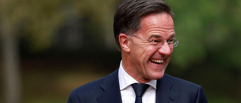 Mark Rutte lacht über Russland