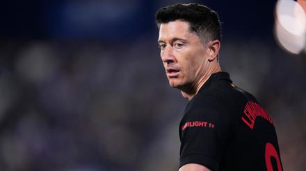 Fällt wegen einer Muskelverletzung vorerst aus: Robert Lewandowski