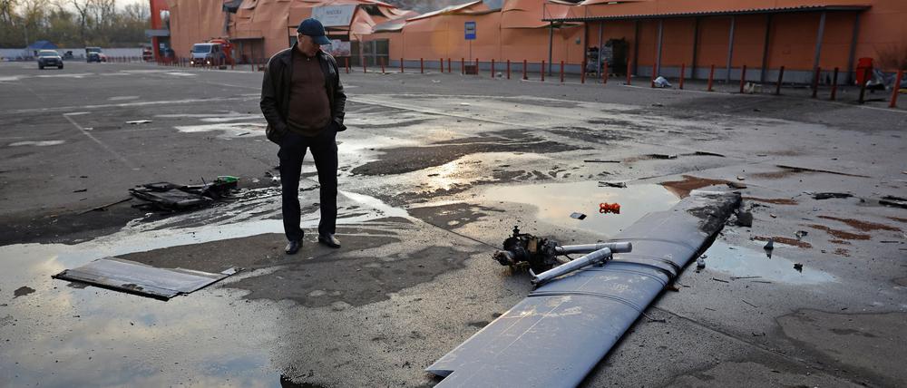 Ein Drohnen-Trümmerteil nach einem Angriff auf die Ukraine.