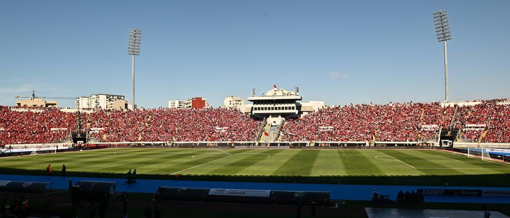 Seit Jahren richtet Marokko seine Investitionen auf die WM 2030 aus. Das wohl wichtigste Symbol ist der Bau des weltweit größten Stadions in der Nähe von Casablanca.