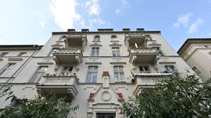 Eine Außenfassade eines Wohnhauses in der Brandenburger Vorstadt.