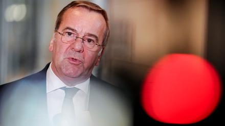 Der Verteidigungsminister kritisiert, dass zentrale Punkte seines Gesetzentwurfs geändert wurden, bevor dieser überhaupt in den Bundestag eingebracht worden ist. (Archivbild)