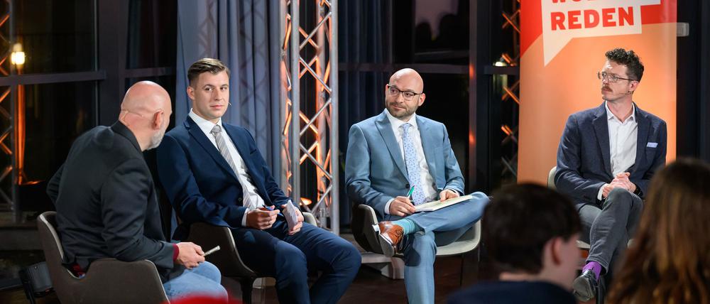 Kontroverse Debatte im RBB-Livetalk „Wir wollen reden“ in Bad Freienwalde zum Erstarken der AfD.