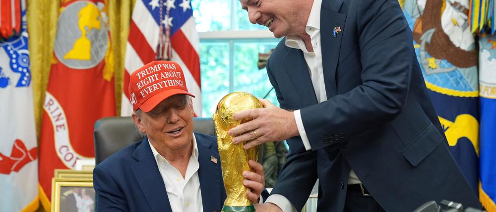 US-Präsident Donald Trump hat einen engen Draht zu FIFA-Chef Infantino. (Archivbild)