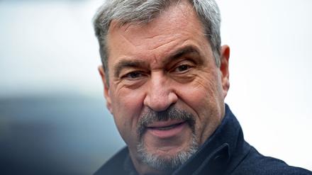 Markus Söder schwamm auch schon im Chiemsee. (Archivbild)