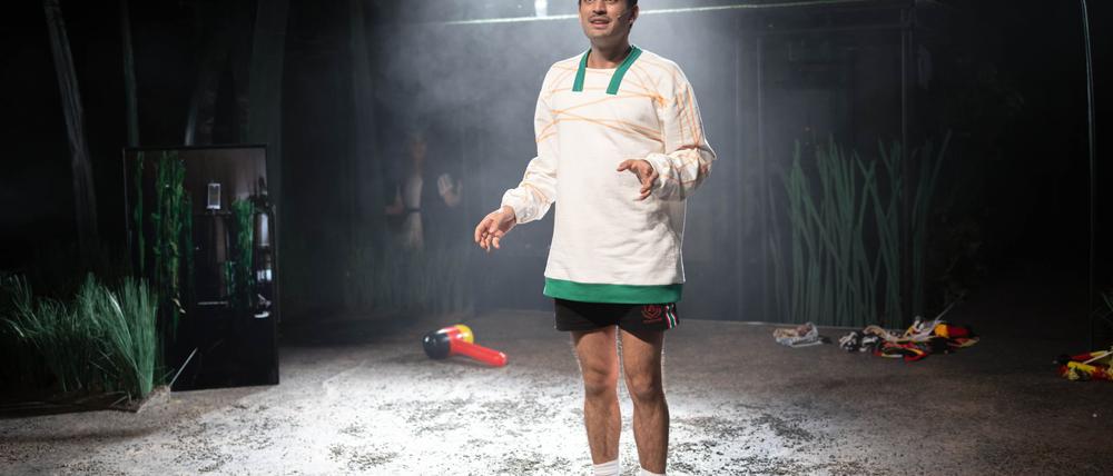 Mesut Özil als Bühnenfigur: Die Geschichte des Fußball-Weltmeisters wird in Bremen als Theaterstück aufgeführt.