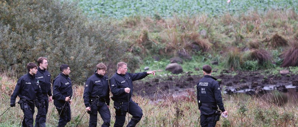 Die Polizei sucht weiter nach Hinweisen, die zur Aufklärung des gewaltsamen Todes eines Kindes führen.