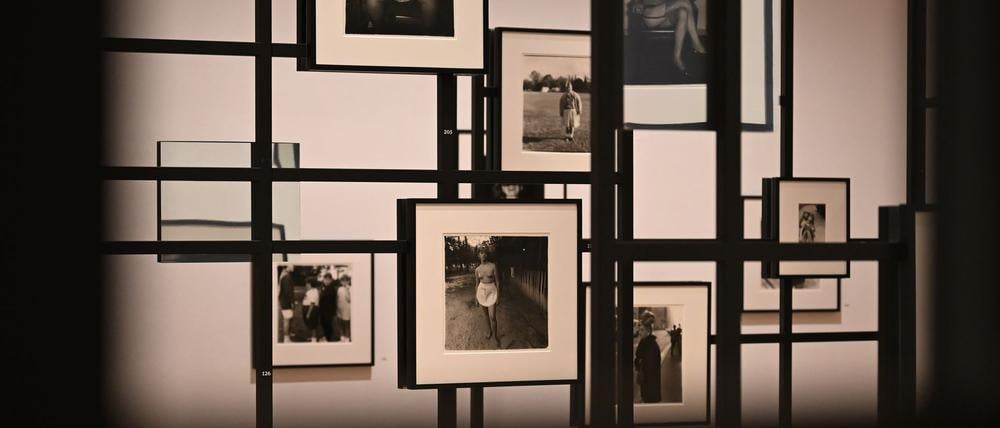 Der Gropius Bau widmet Diane Arbus eine große Retrospektive.