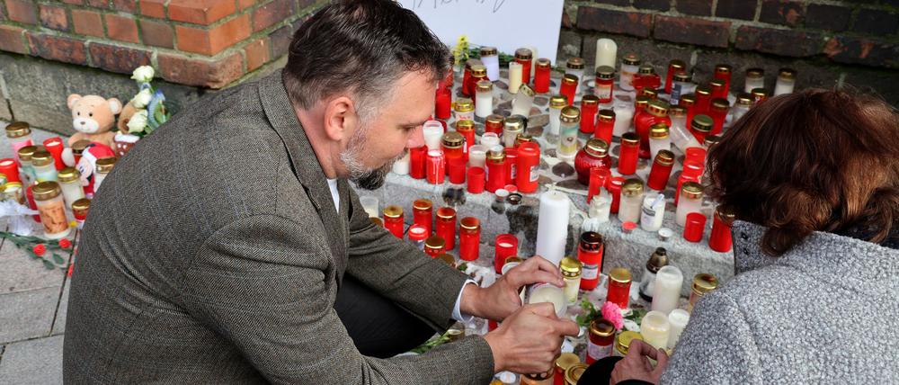 Jens-Peter Schulz, Pastor der Ev.-Luth. Pfarrgemeinde Güstrow, ist es ein Trost, dass die Menschen in Güstrow mit ihrer Trauer und Anteilnahme zusammenkommen.