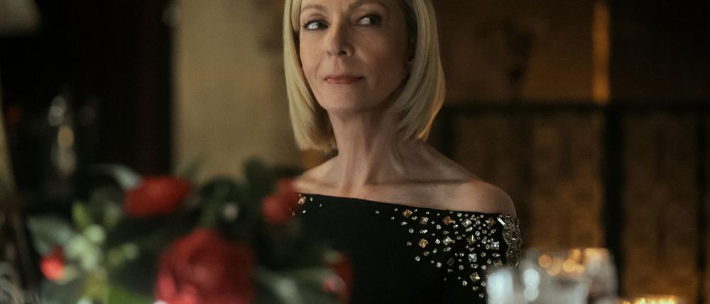 Allison Janney als Grace Penn.