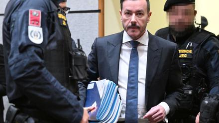 Nach einem ersten Urteil kommt ein neuer Prozess auf den Ex-Milliardär René Benko zu. 