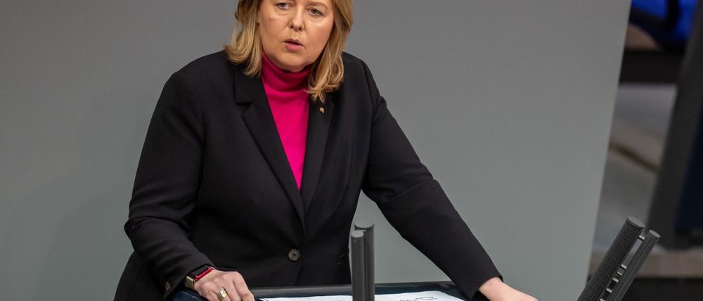 Bundesarbeitsministerin Bärbel Bas (SPD) verteidigt das Rentenpaket.