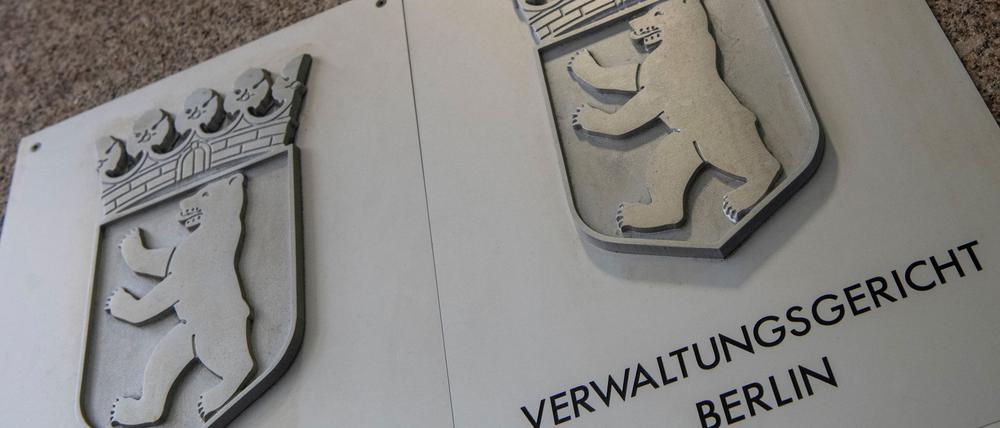 Das Verwaltungsgericht soll eine Klage gegen ein Gebetsverbot an einem Berliner Gymnasium prüfen. (Symbolbild)