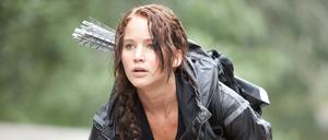 Jennifer Lawrence als Katniss in der Arena in einer Szene des Films „Die Tribute von Panem - Tödliche Spiele“