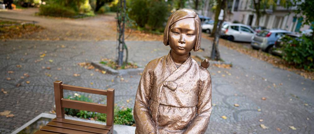 Die „Trostfrauen“-Statue in Berlin-Moabit erinnert an koreanische Opfer des Zweiten Weltkriegs. (Archiv)