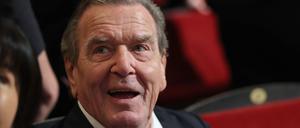 Ex-Kanzler Gerhard Schröder wird im Untersuchungsausschuss des Schweriner Landtags zur Erdgasleitung Nord Stream 2 als Zeuge befragt. (Archivbild)