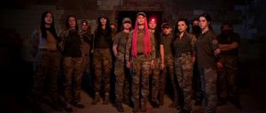 Kommandeurin Daria „DSchK“ mit ihrer Drohneneinheit „Harpyien“.