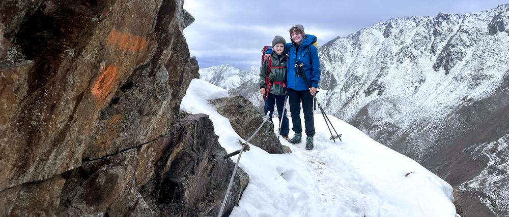 Das Sohn-Mutter-Gespann auf dem Weg zur Similaunhütte.