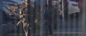 Nationalgarde nahe des ICE-Gebäudes in Chicago