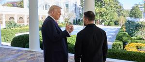 US-Präsident Donald Trump mit dem ukrainischen Präsidenten Wolodymyr Selenskyj.