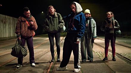 Die Gruppe vom „Female Fight Club“ macht sich auf den gemeinsamen Heimweg. 