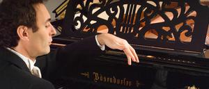 Der Pianist Gianluca Luisi spielte das 2. Klavierkonzert von Sergej Rachmaninow.