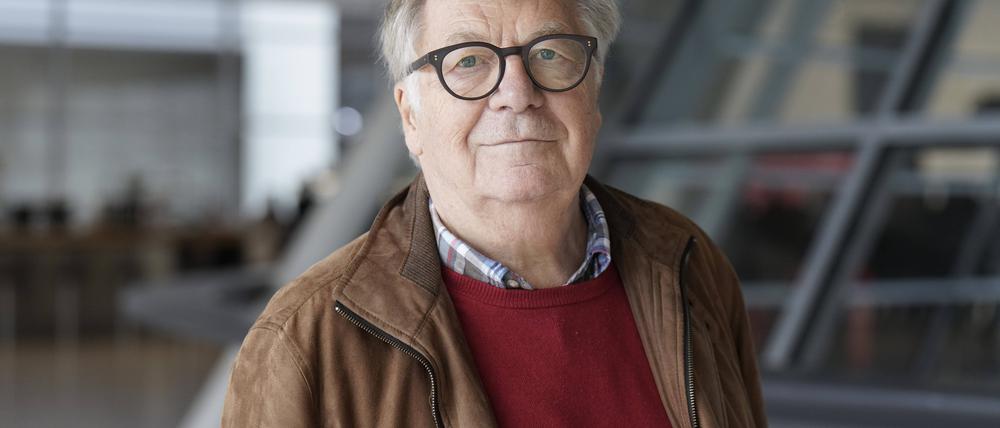Berlins ehemaliger Regierender Bürgermeister Eberhard Diepgen (CDU) hat sich gegen Zugangssperren an U-Bahnhöfen ausgesprochen. (Archivbild)