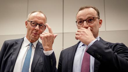 Unionsfraktionschef Jens Spahn verteidigt Bundeskanzler Friedrich Merz beim Thema Migration im Stadtbild. (Archivfoto)