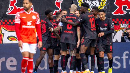 Torjubel für Leverkusen beim FSV Mainz 05.