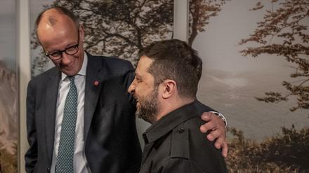 Bundeskanzler Friedrich Merz (CDU) begrüßte Anfang Oktober in Kopenhagen Wolodymyr Selenskyj, Präsident der Ukraine, bei einem Treffen der Ukraine Kontaktgruppe.