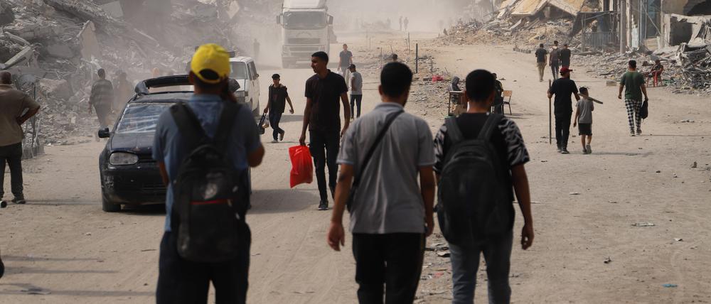 Palästinensische Zivlisten in Gaza-Stadt.