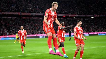 Harry Kane steht in der Luft – und rutscht manchmal auch über den Boden.