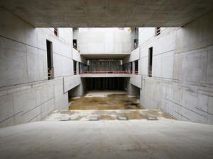 Berlin Modern im Rohbau. In dem Neubau neben der Neuen Nationalgalerie mit gut 9000 Quadratmetern Fläche wird künftig die Sammlung zur Kunst des 20. Jahrhunderts ausgestellt. 