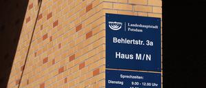 Das Sozialrathaus in der Behlertstraße.