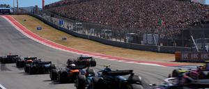 Max Verstappen wehrte gleich beim Start alle Attacken ab.