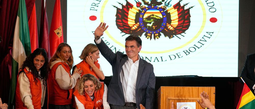 Rodrigo Paz Pereira hielt nach seinem Wahltriumph eine Rede vor Anhängern.