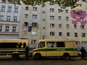 Der Polizeieinsatz in der Habersaathstraße am Montag.