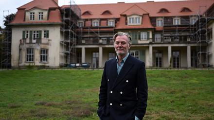 Stefan Peter hat die Siemens-Villa in einer Zwangsversteigerung erworben.