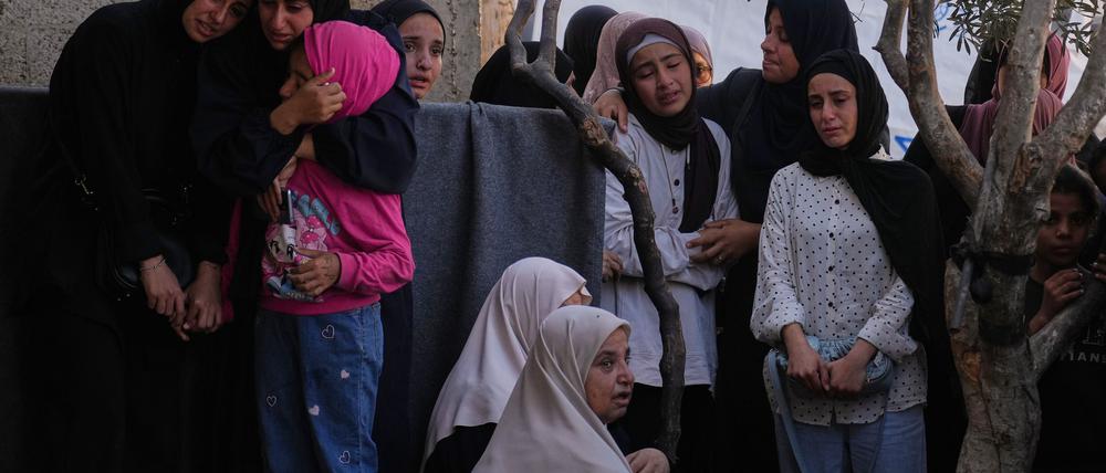 Am Sonntag wurden bei israelischen Luftangriffen Krankenhausangaben zufolge 44 Palästinenser getötet.