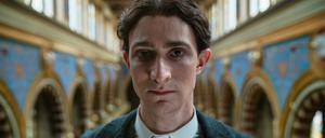 Der deutsche Schauspieler Idan Weiss verkörpert den Unruhegeist von Franz Kafka eindringlich.