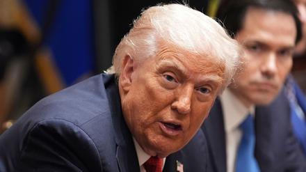Trump wurde auf seine frühere Äußerung angesprochen, dass die Ukraine von Russland besetzte Gebiete zurückgewinnen könnte.