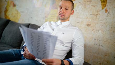 Der Weinheimer Nicolas Will stottert und übt täglich flüssiges Sprechen mit verschiedenen Übungen. 